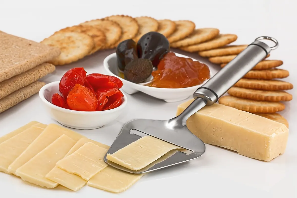 A Beginner's Guide to Pairing Local Preserves with Cheese, Meat, and Pastry